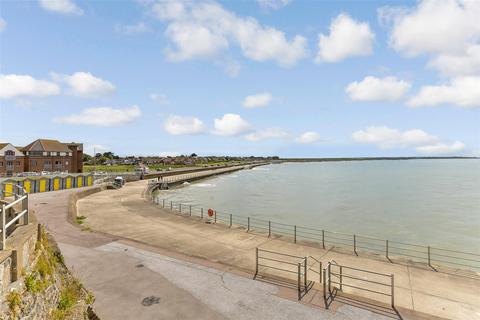 2 bedroom flat for sale, Minnis Road, Birchington, Kent