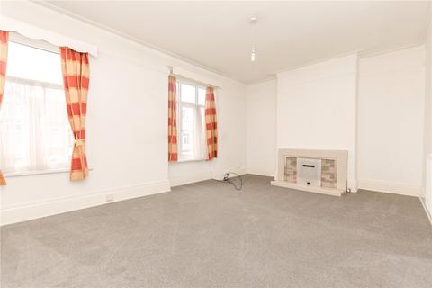 2 bedroom apartment to rent, Manor Avenue - FFF, Grimsby, NE Lincolnshire, DN32