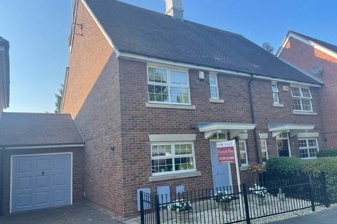 7 Bernardines Way, Buckingham, MK18 1BF