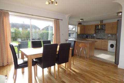 3 bedroom semi-detached house to rent, Noel Road, London