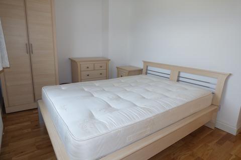 3 bedroom semi-detached house to rent, Noel Road, London