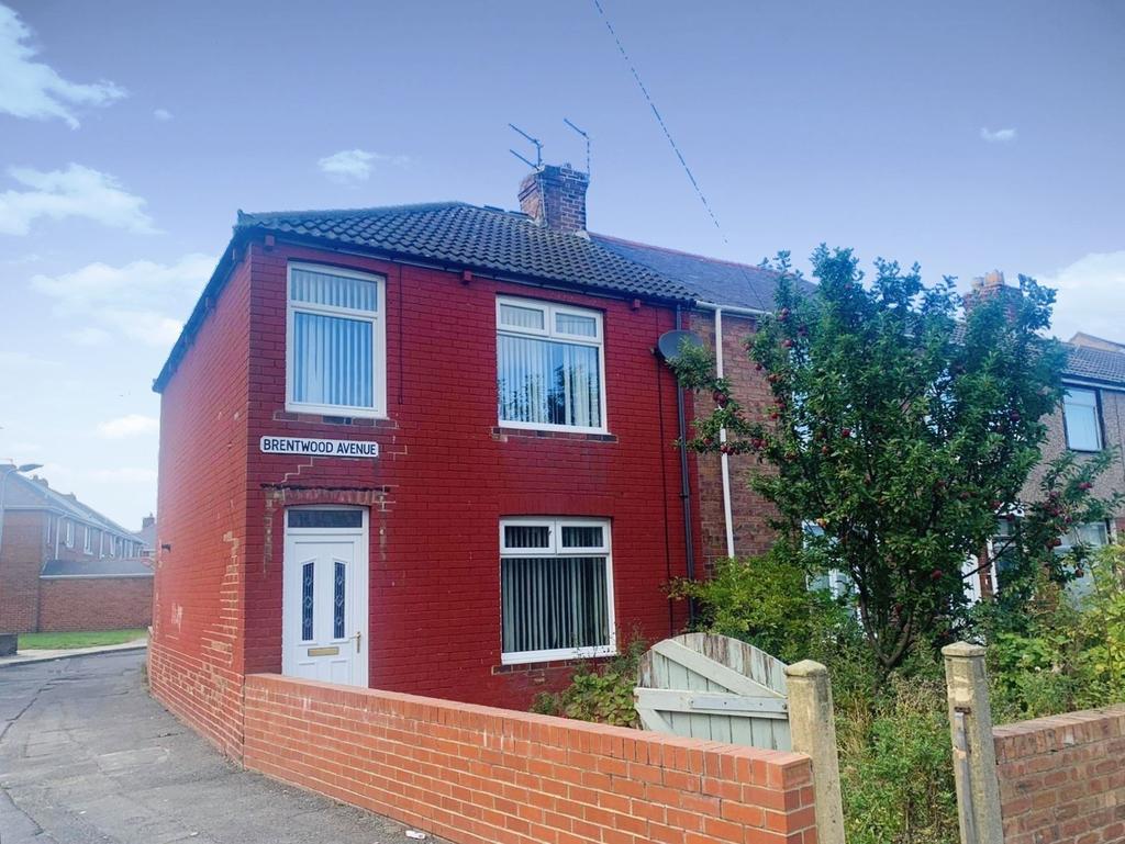 Brentwood Avenue... 3 bed terraced house £575 pcm (£133 pw)