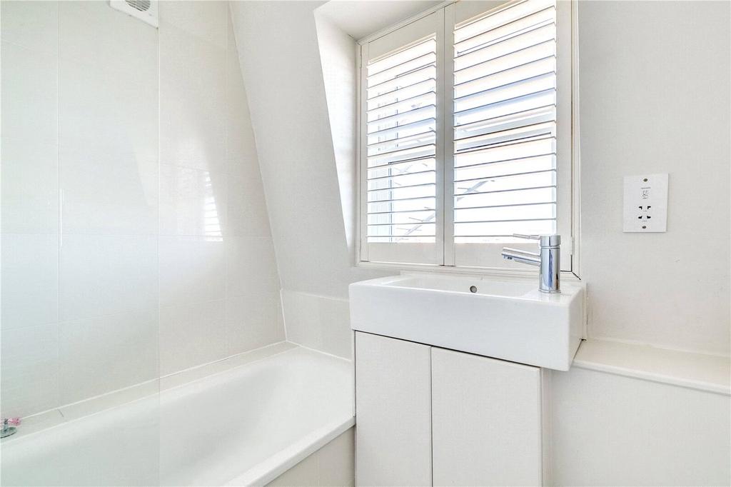 Apartment in London - More