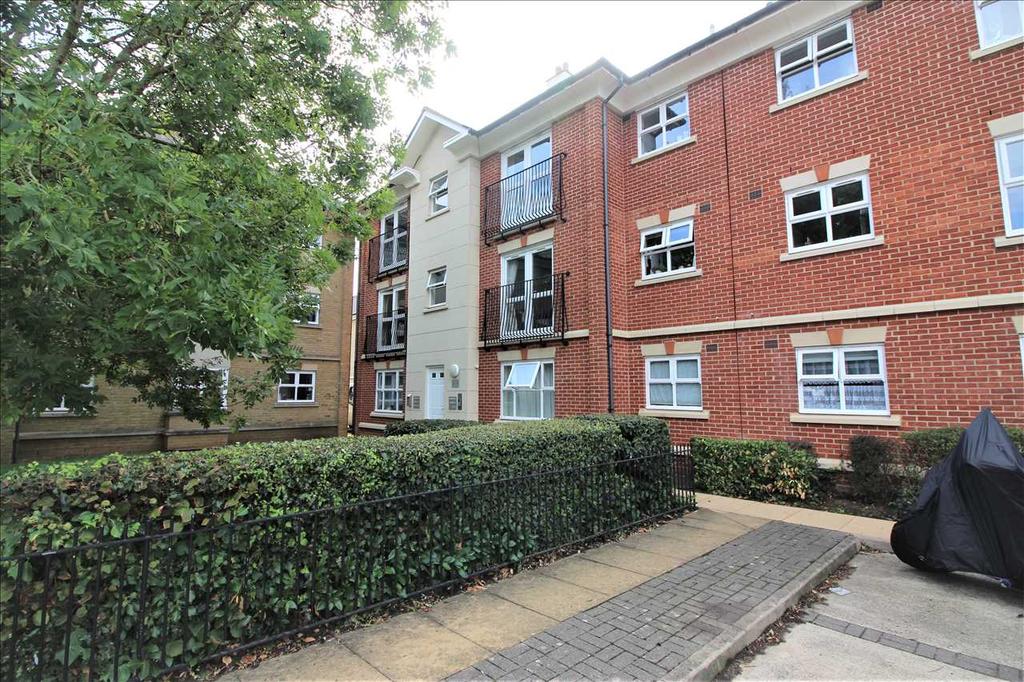 top-floor-apartment-chelmsford-1-bed-apartment-850-pcm-196-pw