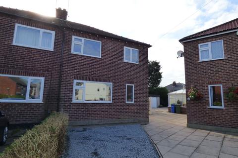 3 bedroom semi-detached house to rent, Cruttenden Road, Stockport, SK2