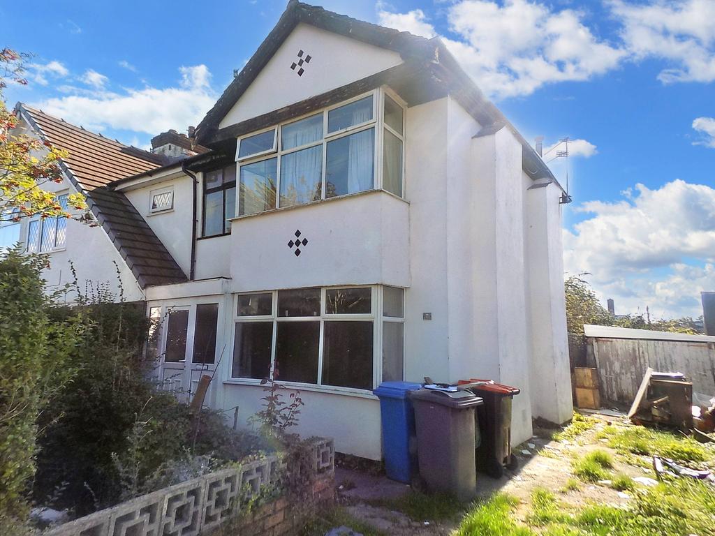 Beckdean Avenue, PoultonleFylde FY6 3 bed semidetached house £150,000