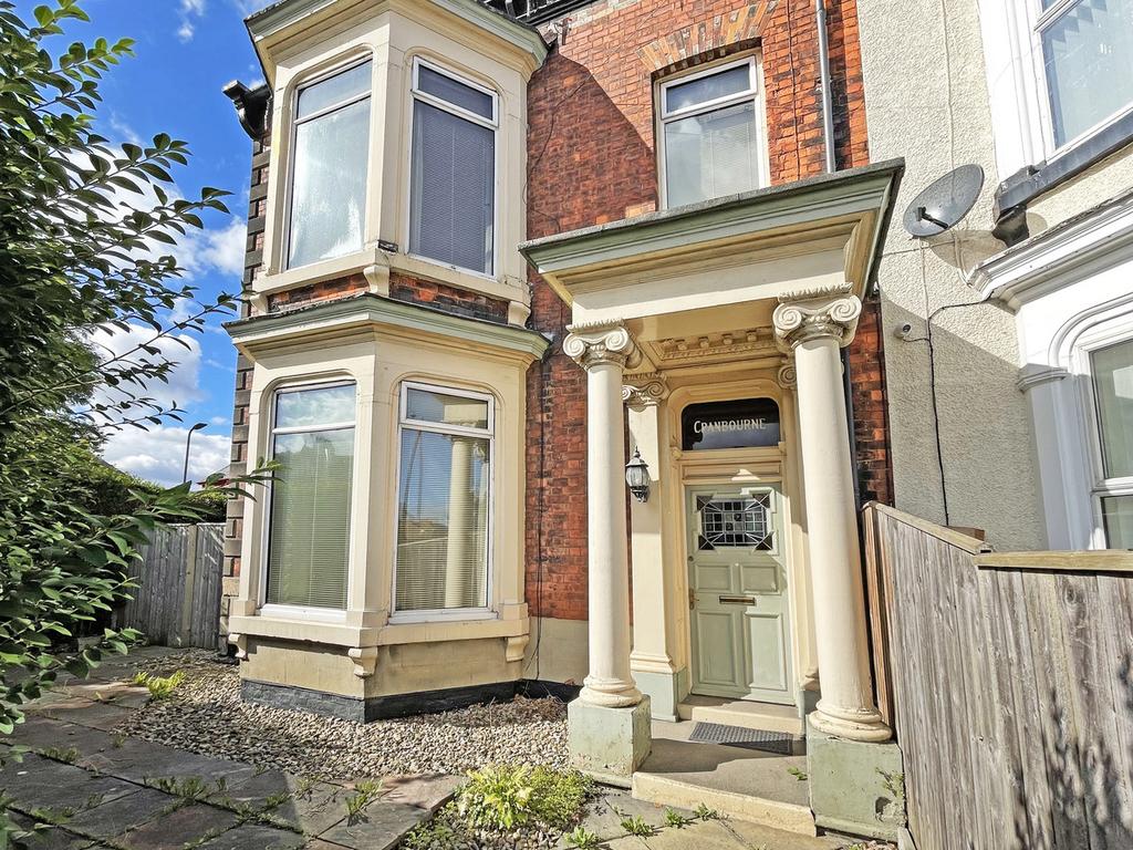 Yarm Road, Stocktonontees, TS18 7 bed semidetached house £240,000