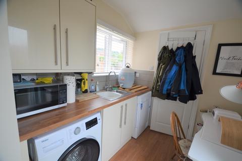3 bedroom semi-detached house for sale - Harrowby Close, Tiverton, Devon, EX16