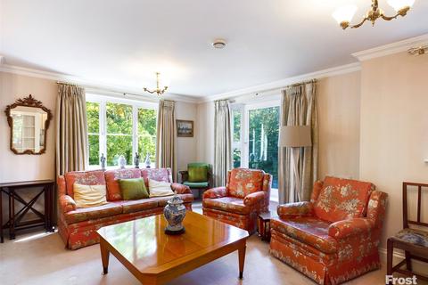 3 bedroom apartment for sale, Pegasus Court, Albany Place, Egham, Surrey, TW20