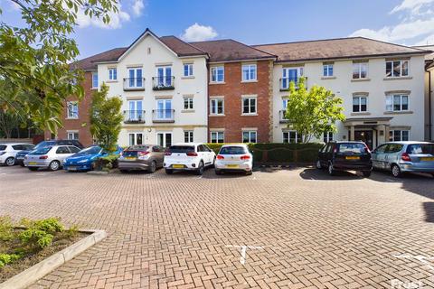 3 bedroom apartment for sale, Pegasus Court, Albany Place, Egham, Surrey, TW20