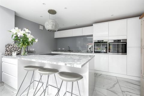 3 Darwall Drive, Ascot, SL5 8NB