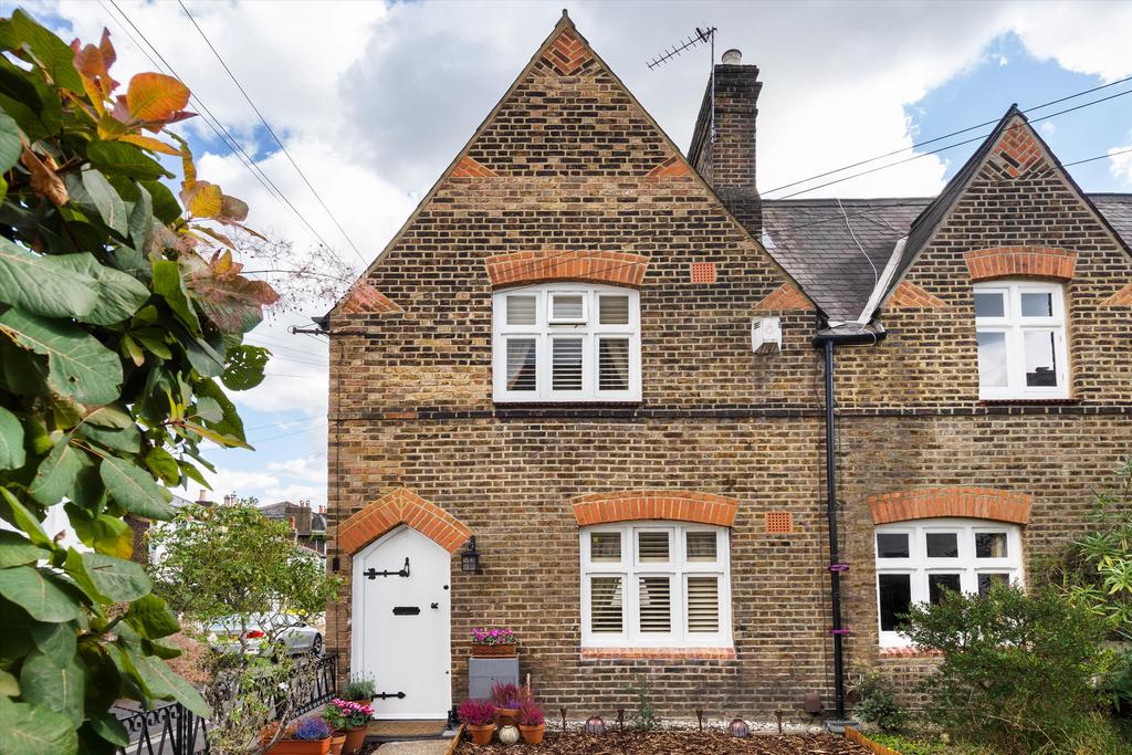 Denmark Road, London, SW19 2 bed terraced house £895,000