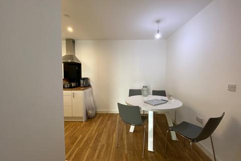 3 bedroom apartment for sale - Michigan Avenue, Salford M50