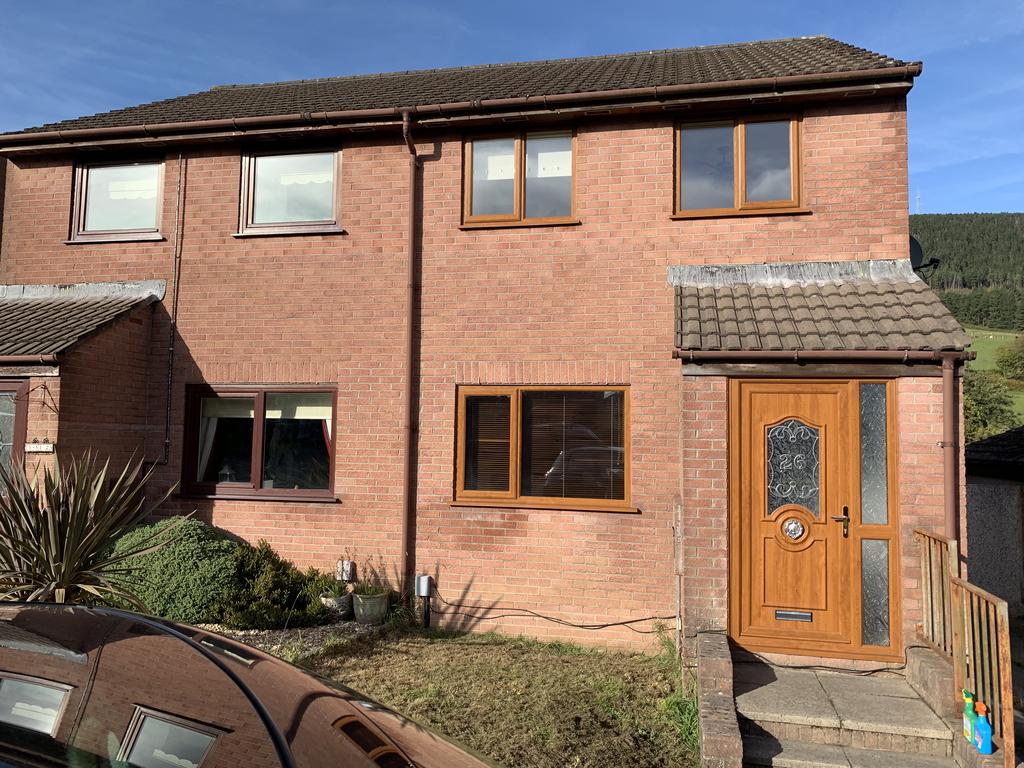 Woodland Row, Cwmavon SA12 4 bed semidetached house £895 pcm (£207 pw)