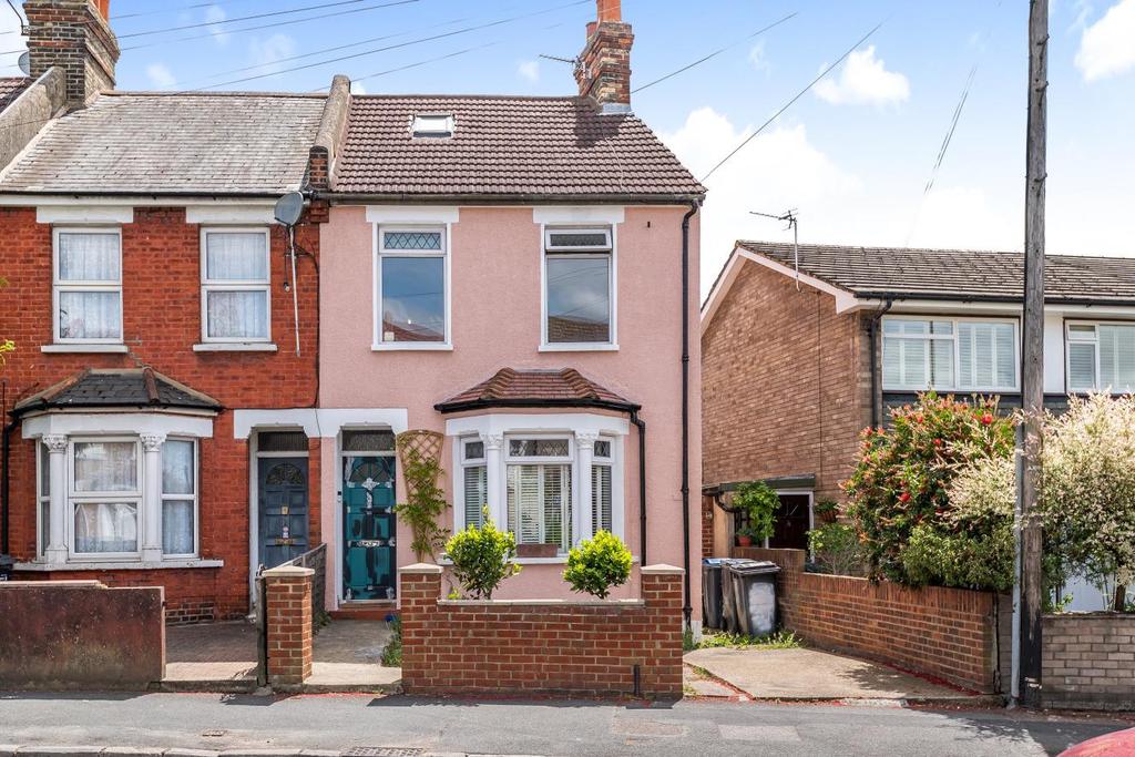 Northwood Road, Thornton Heath 2 bed end of terrace house £400,000