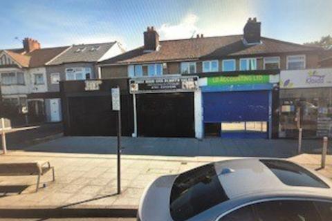 Retail property (high street) to rent, Woodford Avenue, Ilford, IG2