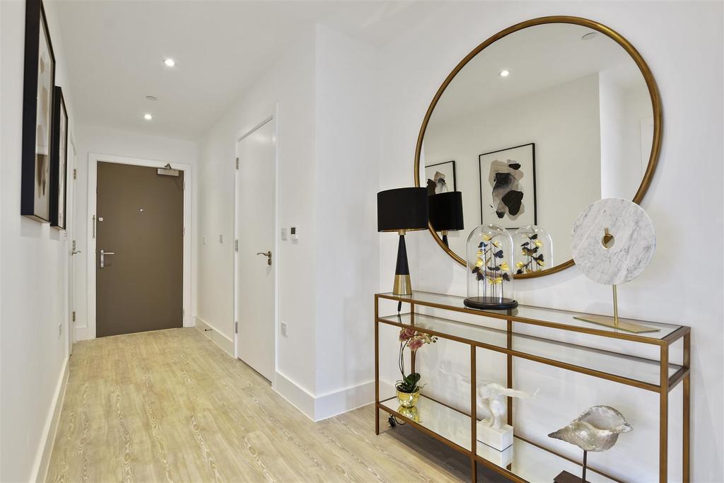 RHBP - Show Flat 144-156 Uxbridge Rd, W7 (24).jpg