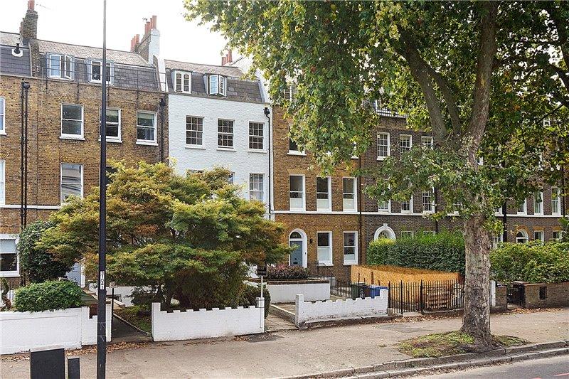 Kennington Park Road, London, SE11 2 bed apartment for sale £625,000