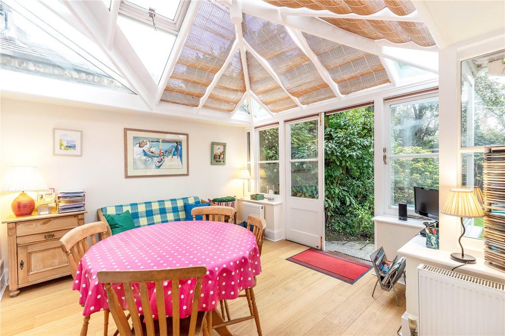 Breakfast Room