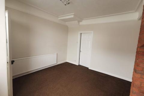 2 bedroom end of terrace house for sale - Church Road, Leyland PR25