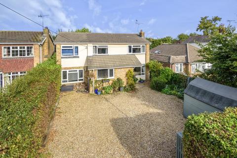 22 Commonfields, West End, Woking, GU24 9HZ