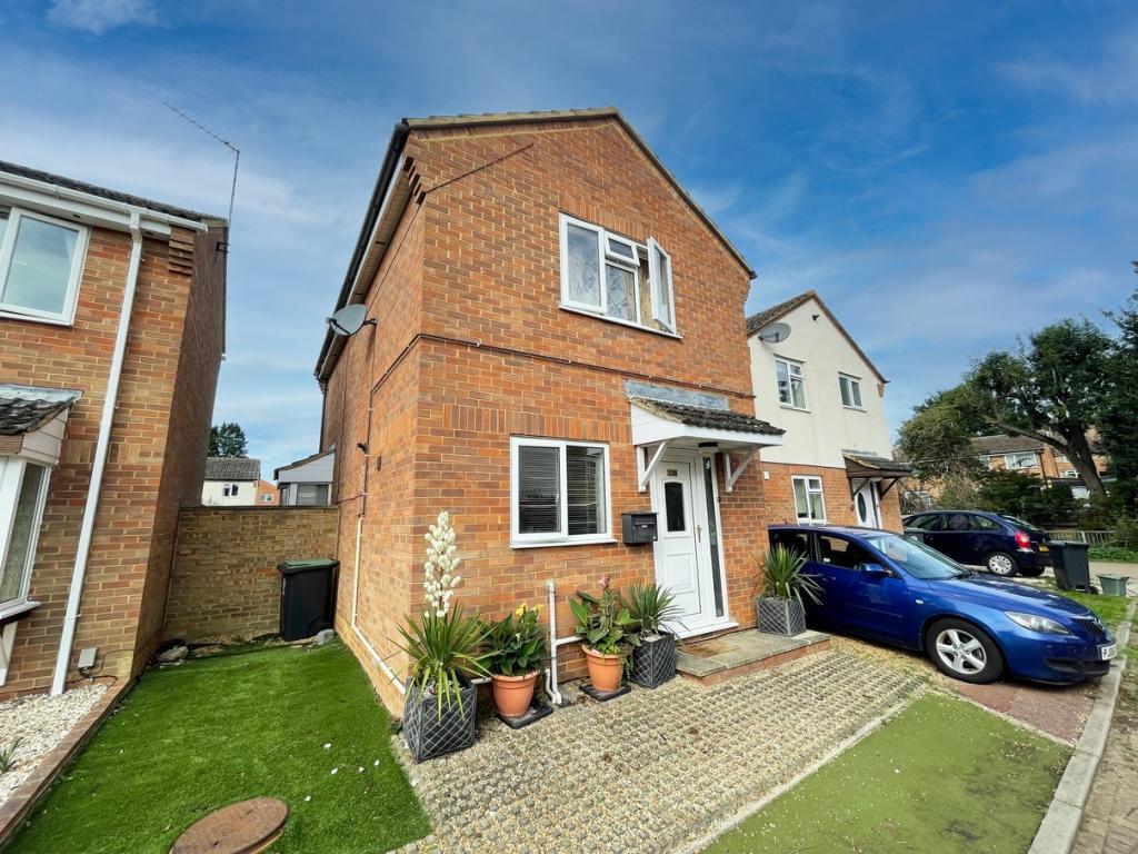 Titty Ho, Raunds 3 bed detached house to rent £895 pcm (£207 pw)