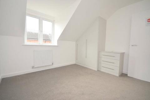 2 bedroom apartment to rent, St Lawrence Road, Upminster, Essex, RM14