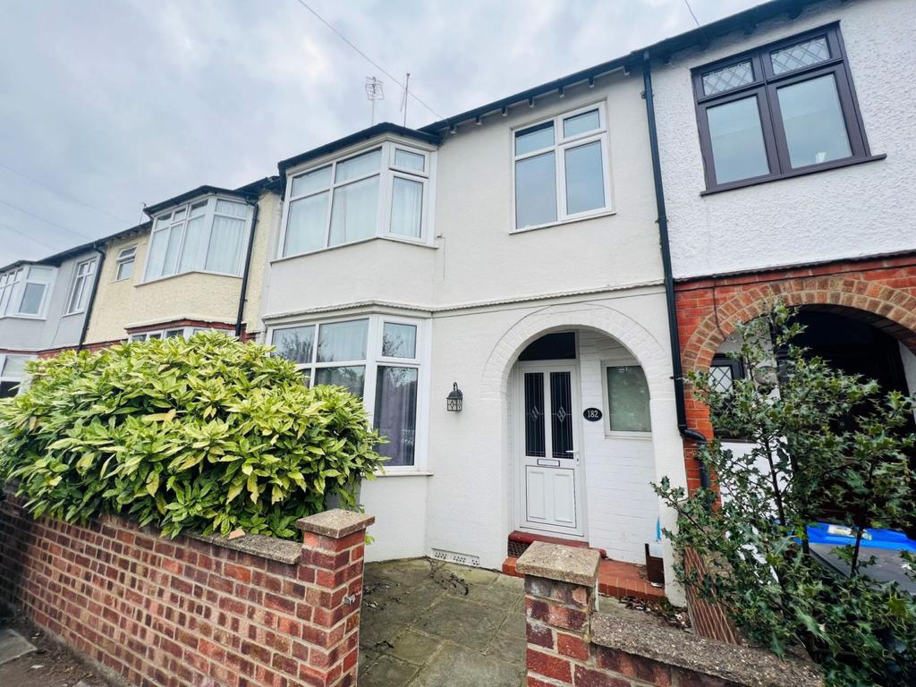Cedar Road East, Abington, Northampton NN3 2JF 3 bed terraced house £