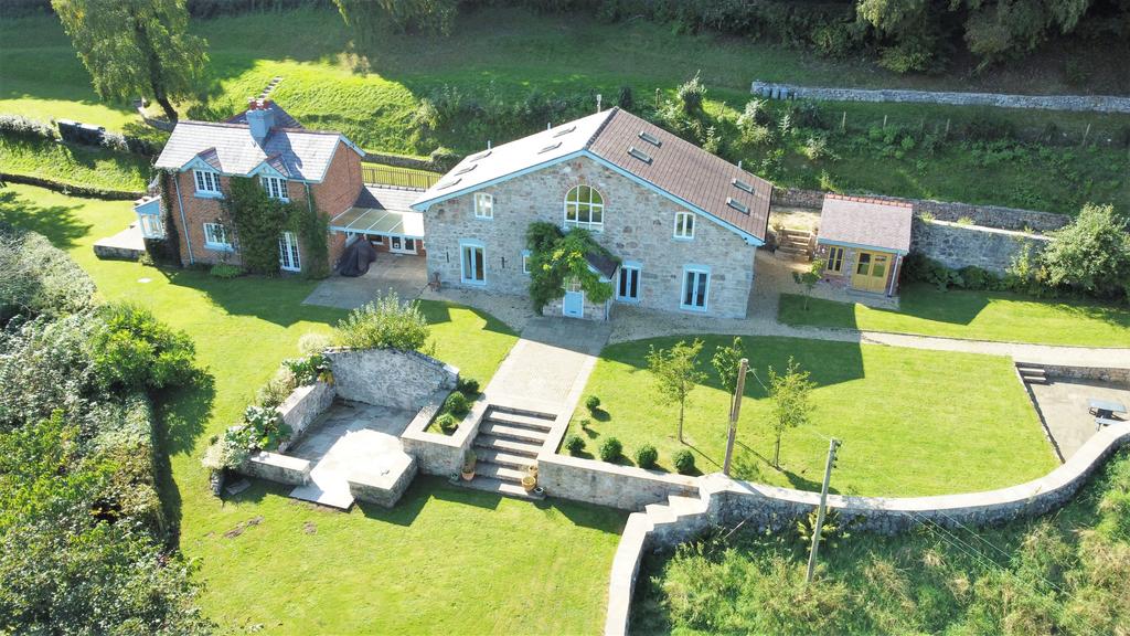 Bryn Dulas Road, Llanddulas LL22 6 bed detached house for sale £895,000