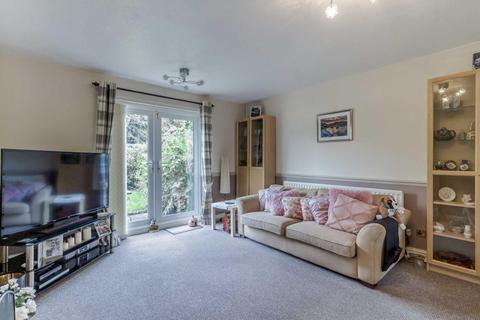 153 Castle Lea, Caldicot, NP26 4HS
