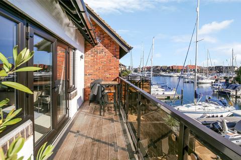 3 bedroom terraced house for sale - Endeavour Way, Hythe Marina Village, Hythe, Southampton, SO45