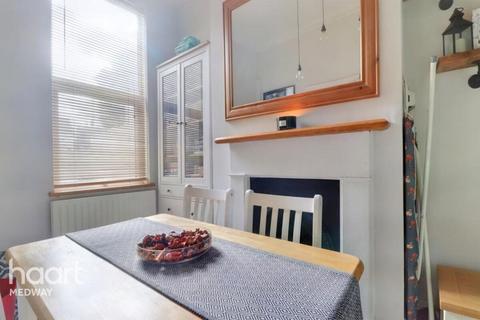 undefined, Lumsden Terrace, Chatham