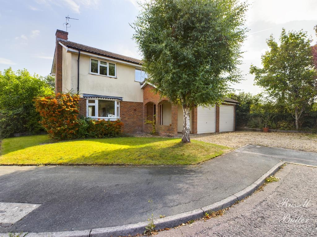 Keach Close, Winslow 4 bed detached house £595,000