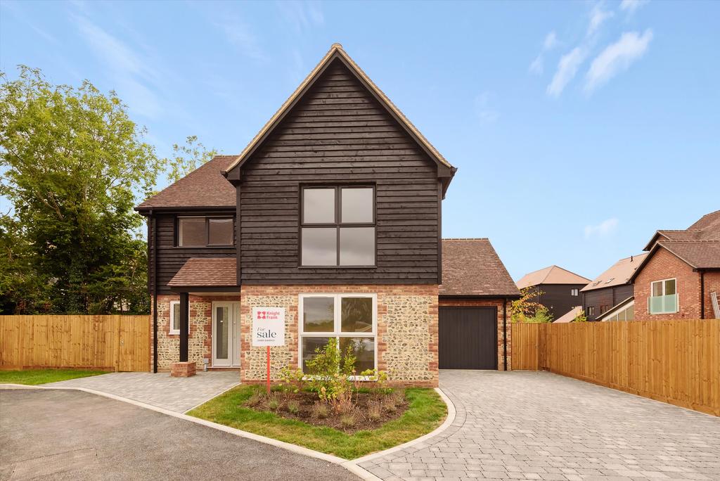 Flint Close, Rotherfield Greys, HenleyonThames, RG9 3 bed detached