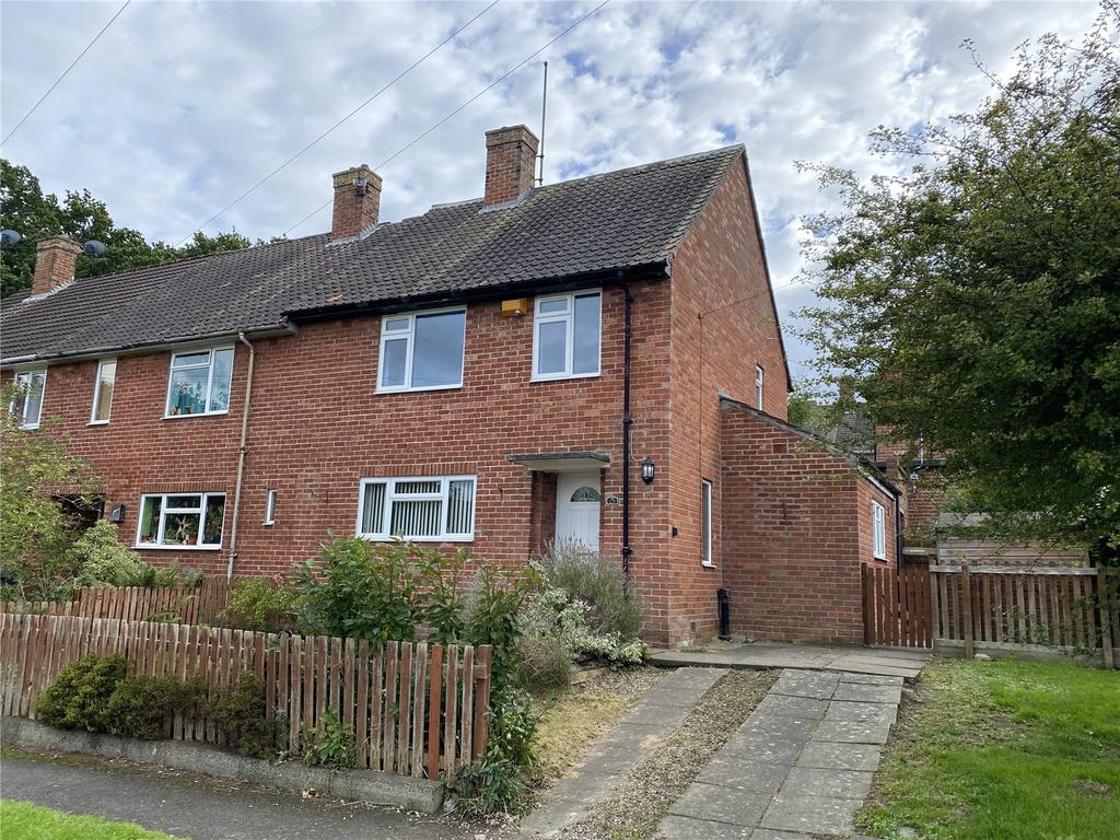 Priestlands Crescent, Hexham... 3 bed end of terrace house £180,000