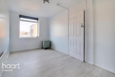 1 bedroom in a house share to rent, Long Banks, Harlow