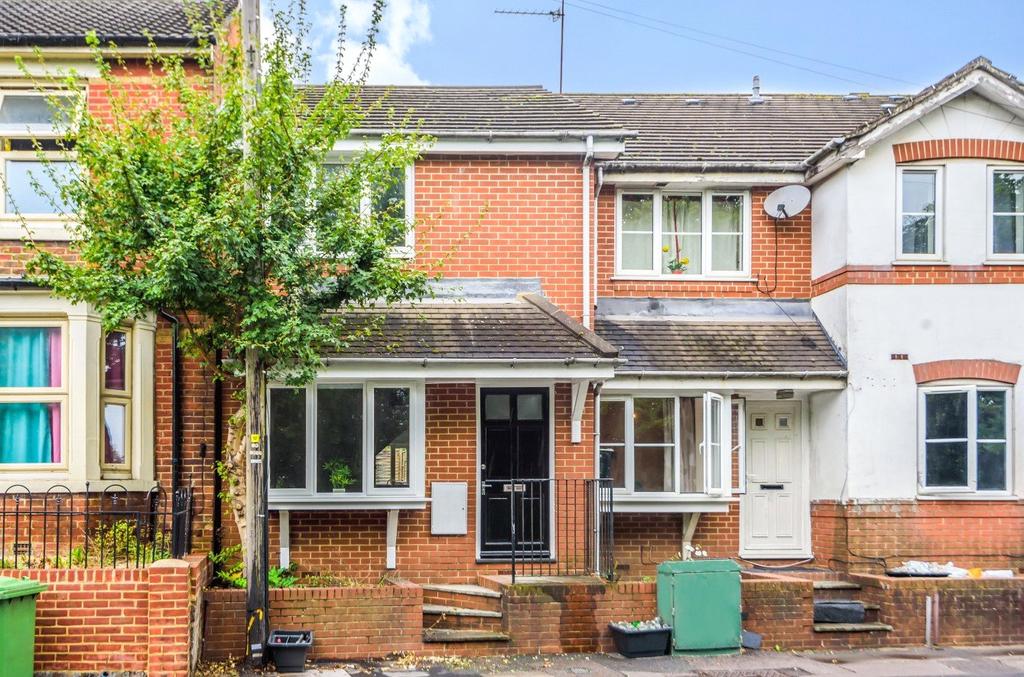 Portswood Road, Portswood, Southampton, Hampshire, SO17 2 bed terraced