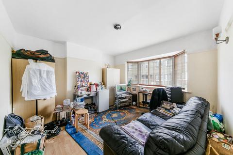 2 bedroom apartment for sale, Hither Green Lane, London