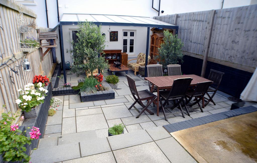 Orion Drive, Plymouth, United Kingdom, PL9 4 bed terraced house for