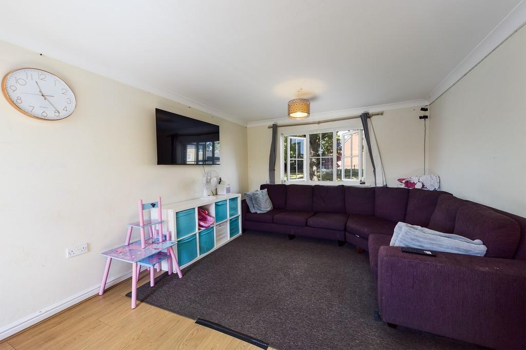 Stanford Road, Thetford 2 bed apartment £140,000