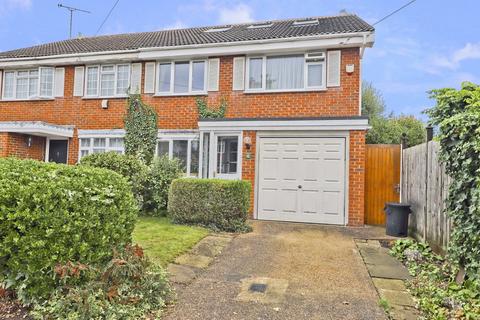 1b Deane Way, Ruislip, HA4 8SU