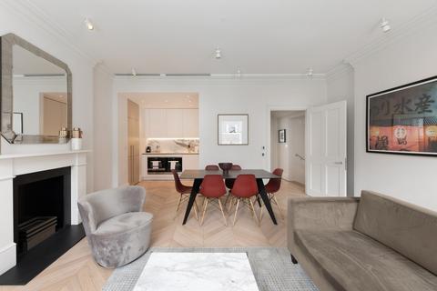 2 bedroom apartment to rent, King Street, Covent Garden WC2