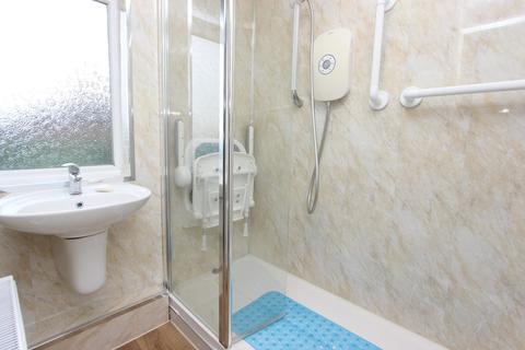 64 Long Walk, Epsom, KT18 5TP