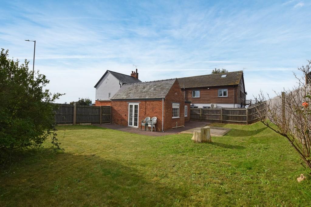 Hunstanton 3 bed detached house for sale £340,000
