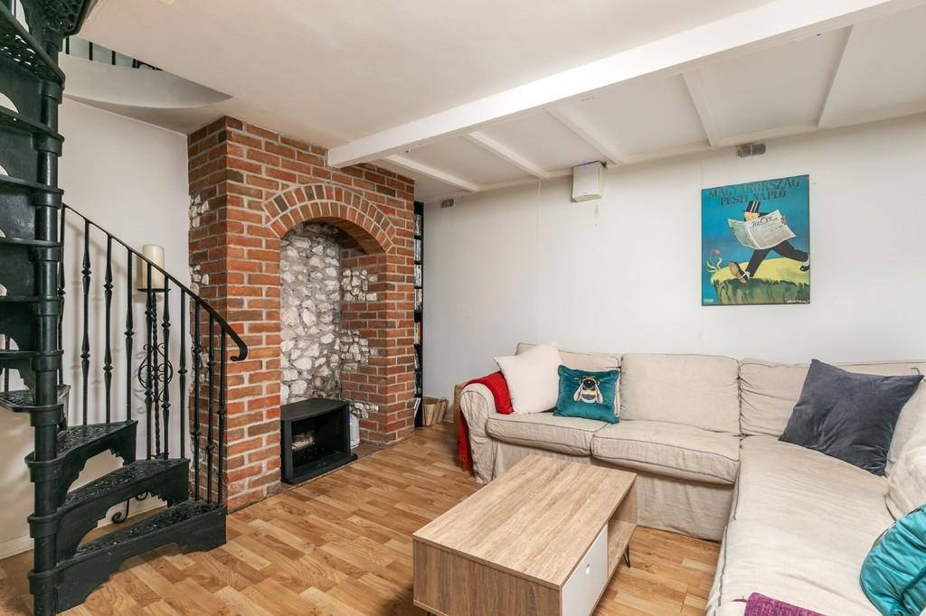 St. Johns Road, Winchester, SO23 2 bed terraced house £500,000