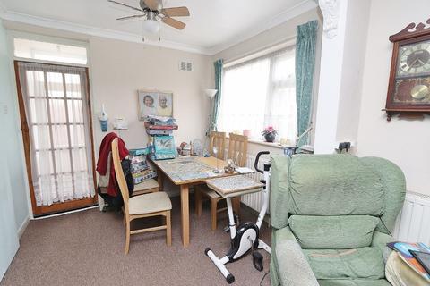 26 Erith Crescent, Romford, RM5 3JP