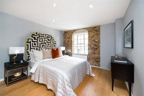 3 bedroom flat to rent, Brook Mews North, Lancaster Gate, London