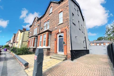 35 Kremlin Drive, Liverpool, L13 7BU