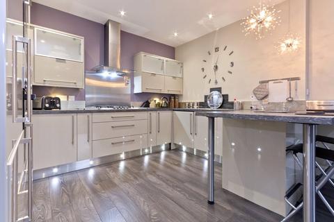 2 bedroom flat to rent - Bon Accord Street, Aberdeen, AB11
