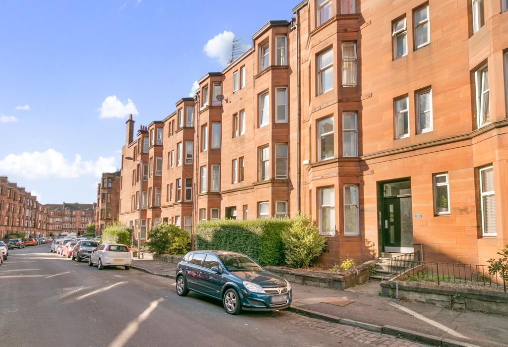 Kennoway Drive, West End 1 bed flat £130,000